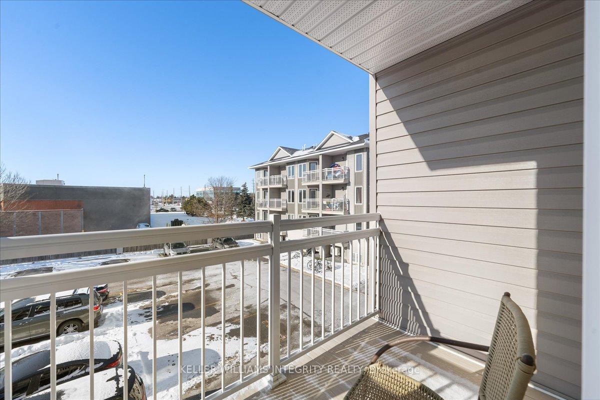 Photo 16 of Unit B, 2016 Dorima Street, Ottawa, Avalon East — HOMEH