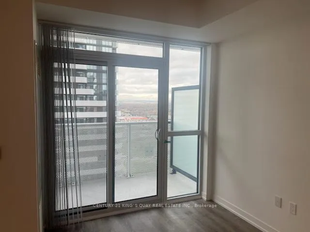 Photo 3 of Unit 3315, 8 Interchange Way, Vaughan, Vaughan Corporate Centre — HOMEH