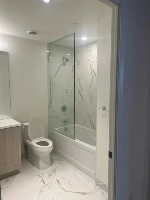 Photo 5 of Unit 3315, 8 Interchange Way, Vaughan, Vaughan Corporate Centre — HOMEH