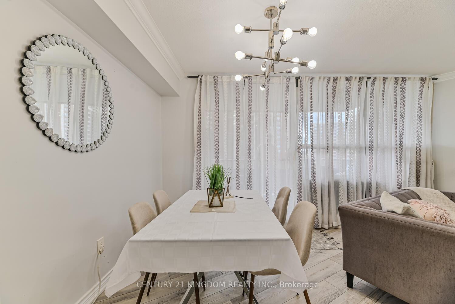 Photo 9 of Unit 811, 15 Vicora Link Way, Toronto, Flemingdon Park — HOMEH