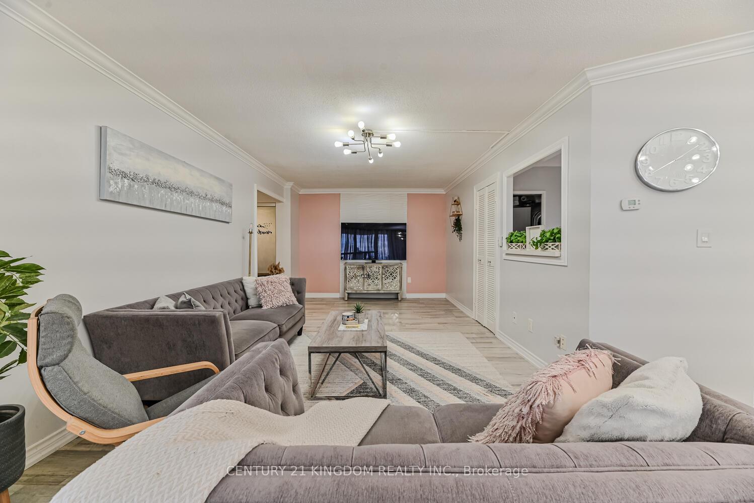 Photo 10 of Unit 811, 15 Vicora Link Way, Toronto, Flemingdon Park — HOMEH