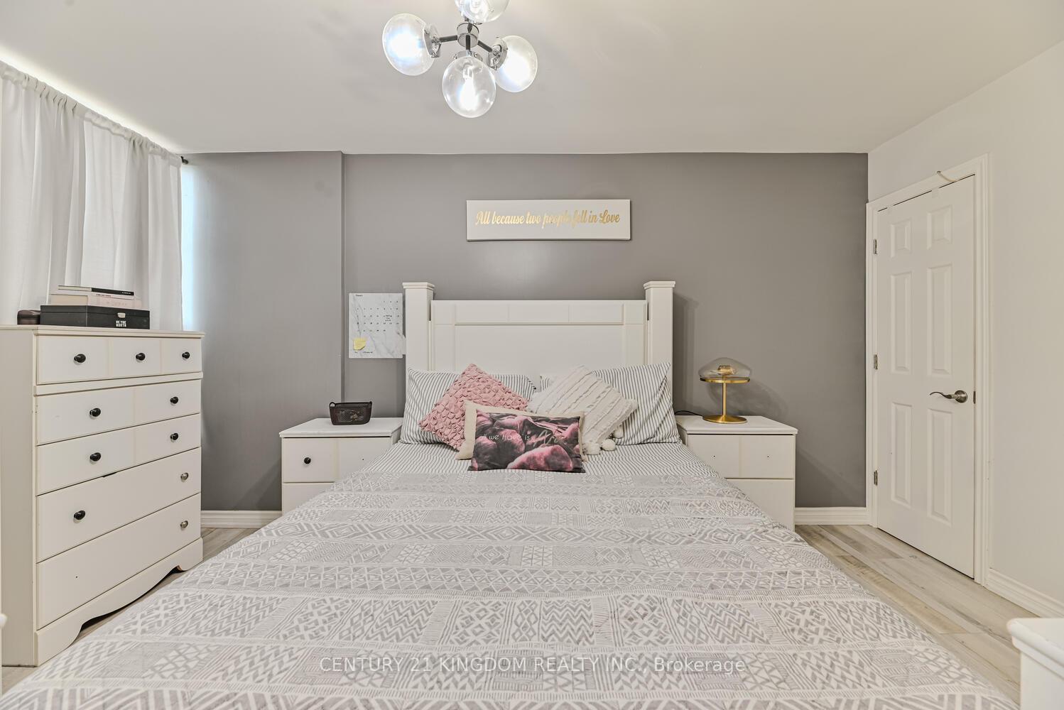 Photo 17 of Unit 811, 15 Vicora Link Way, Toronto, Flemingdon Park — HOMEH