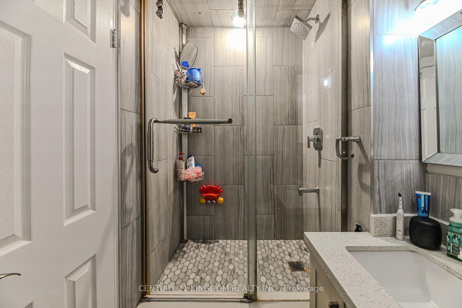 Photo 26 of Unit 811, 15 Vicora Link Way, Toronto, Flemingdon Park — HOMEH