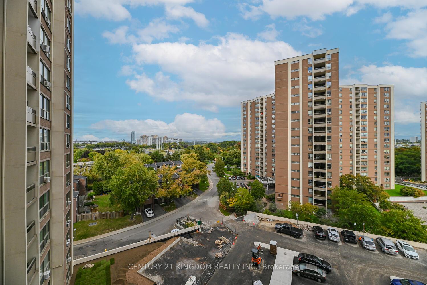 Photo 22 of Unit 811, 15 Vicora Link Way, Toronto, Flemingdon Park — HOMEH