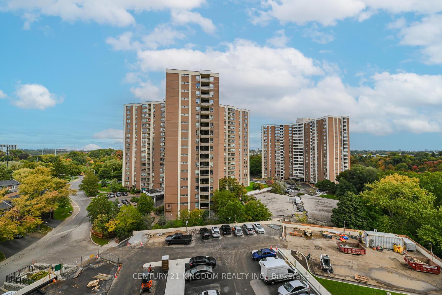 Photo 24 of Unit 811, 15 Vicora Link Way, Toronto, Flemingdon Park — HOMEH