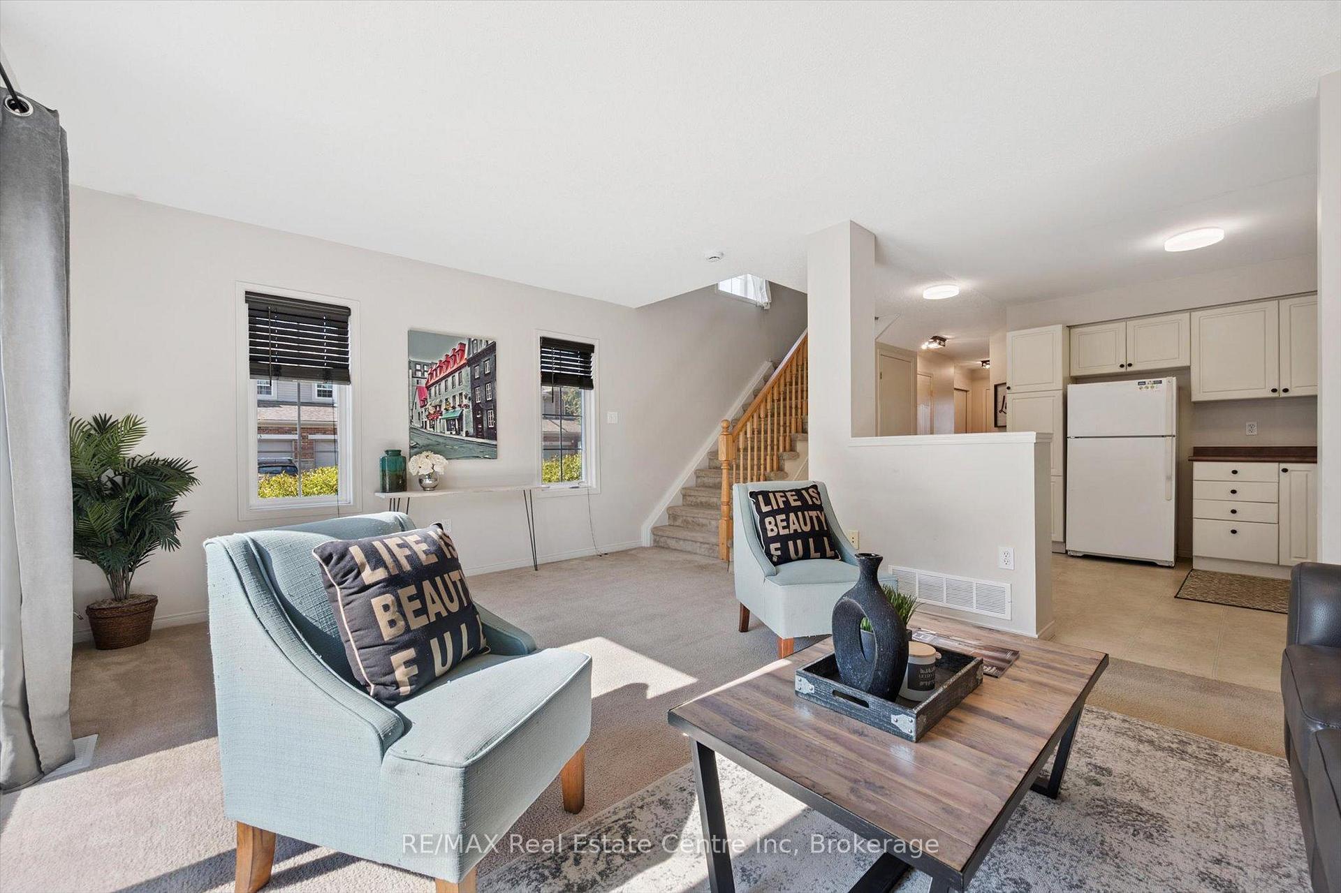 Photo 5 of Unit 36, 124 Gosling Gardens, Guelph, Clairfields/Hanlon Business Park — HOMEH