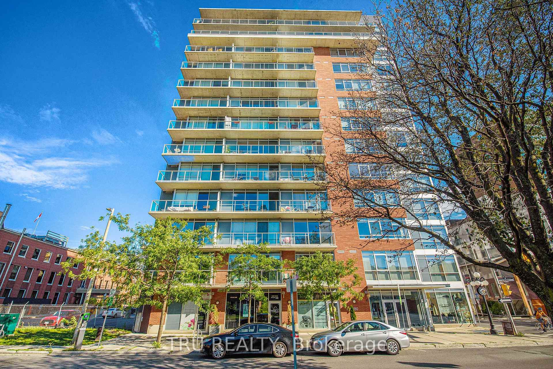 Front of Unit 1003, 180 York Street