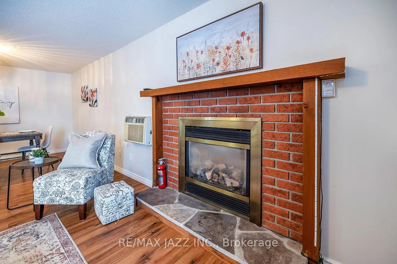 Photo 8 of 119 Wilmot Trail, Clarington, Bowmanville — HOMEH