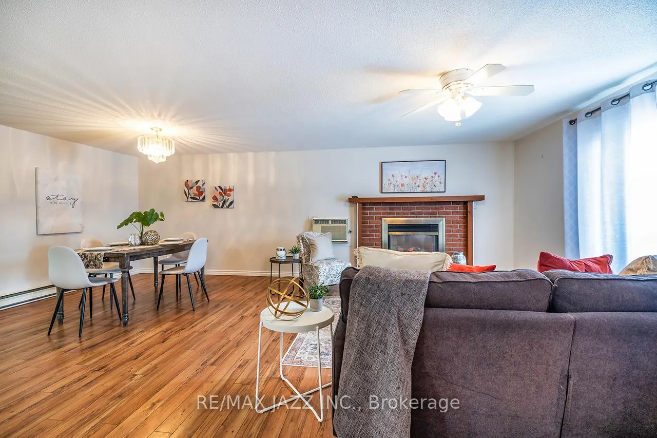 Photo 10 of 119 Wilmot Trail, Clarington, Bowmanville — HOMEH