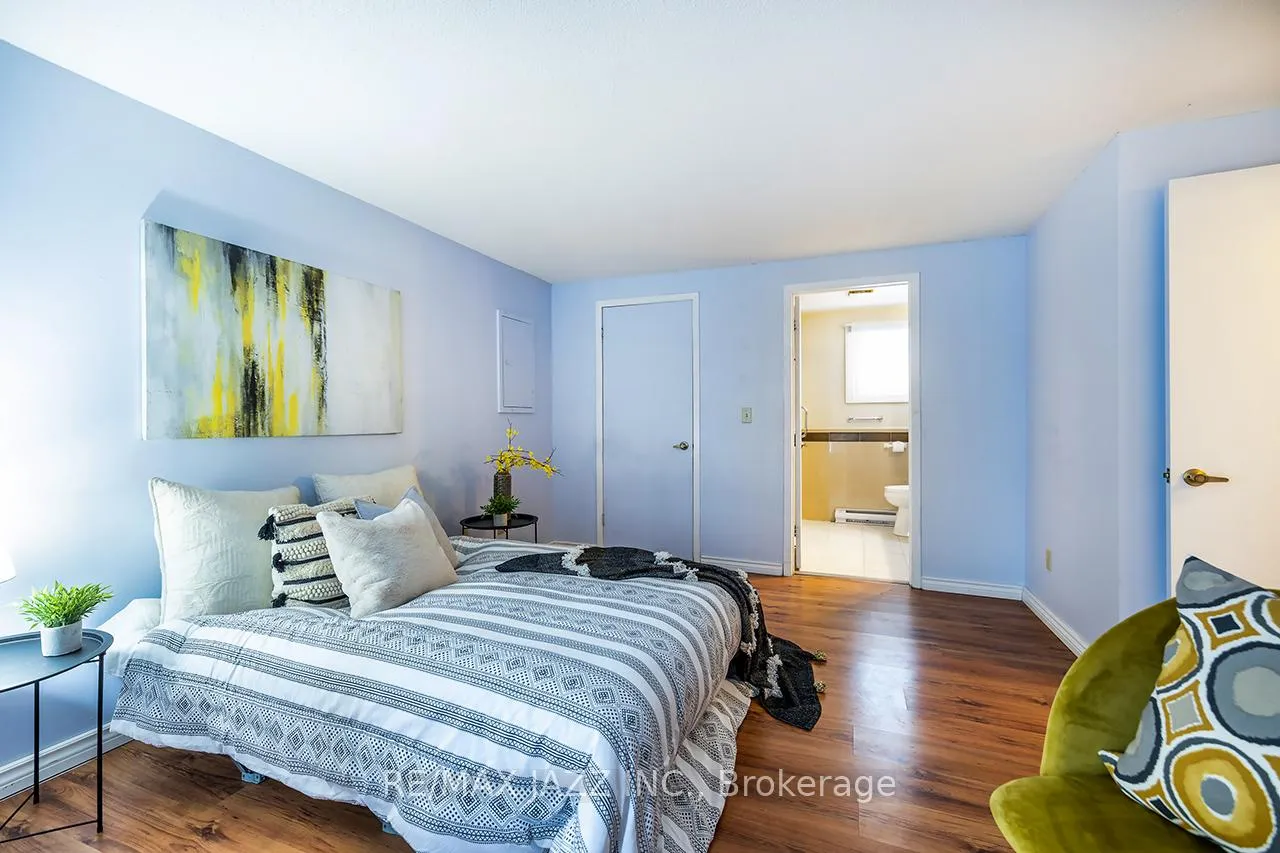 Photo 23 of 119 Wilmot Trail, Clarington, Bowmanville — HOMEH