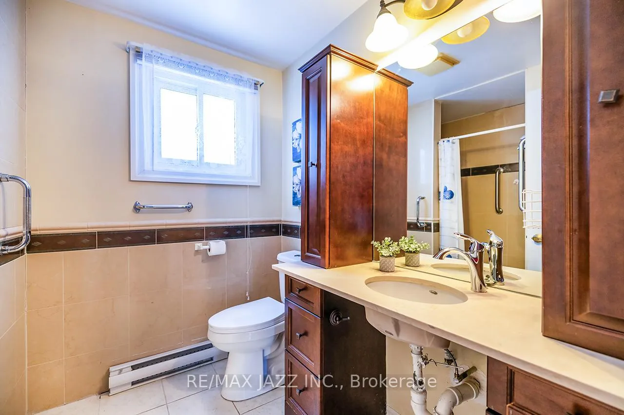 Photo 27 of 119 Wilmot Trail, Clarington, Bowmanville — HOMEH