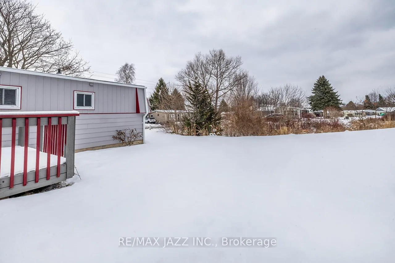 Photo 36 of 119 Wilmot Trail, Clarington, Bowmanville — HOMEH
