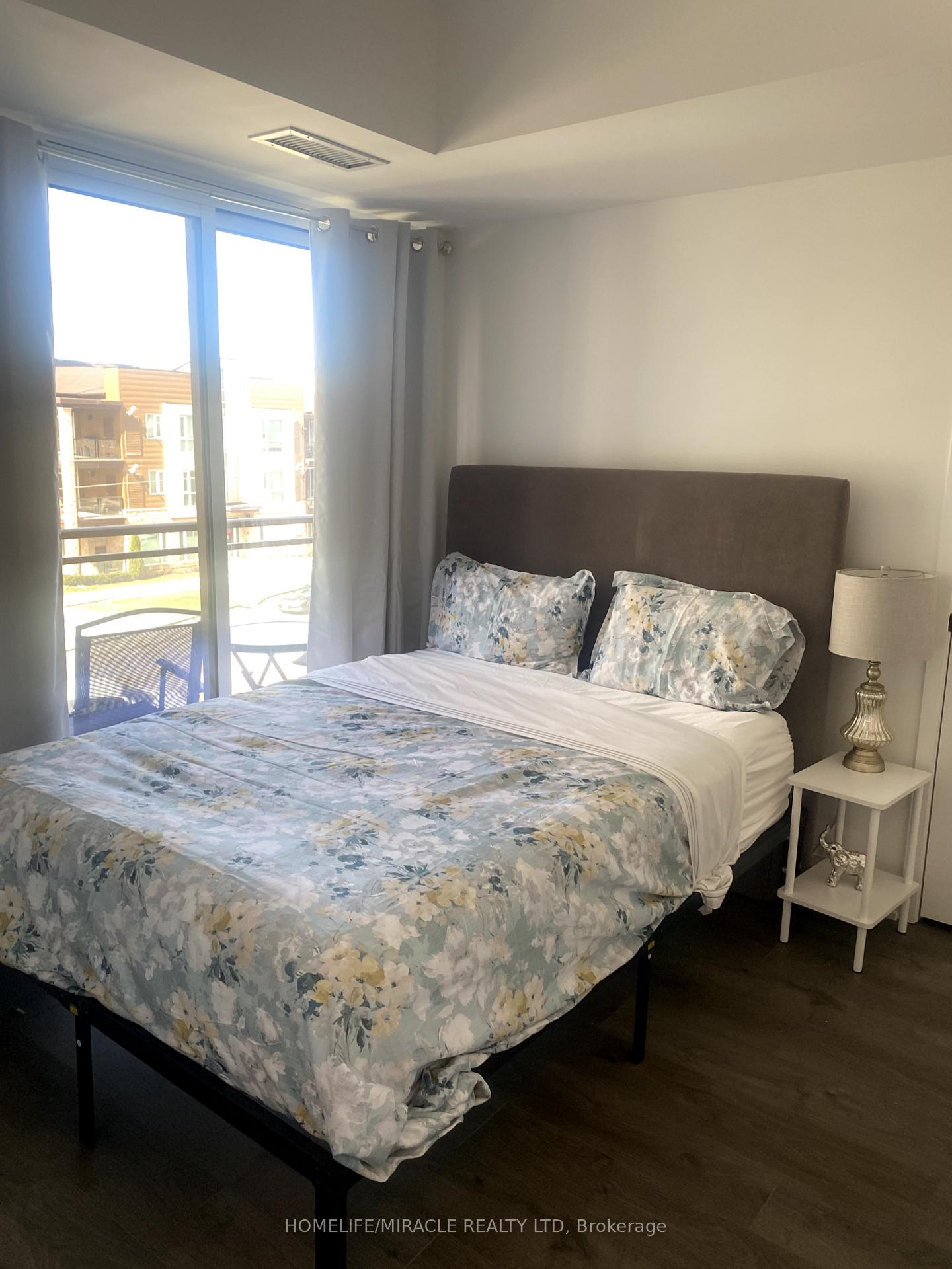 Photo 7 of Unit 322, 2333 Khalsa Gate, Oakville, Westmount — HOMEH