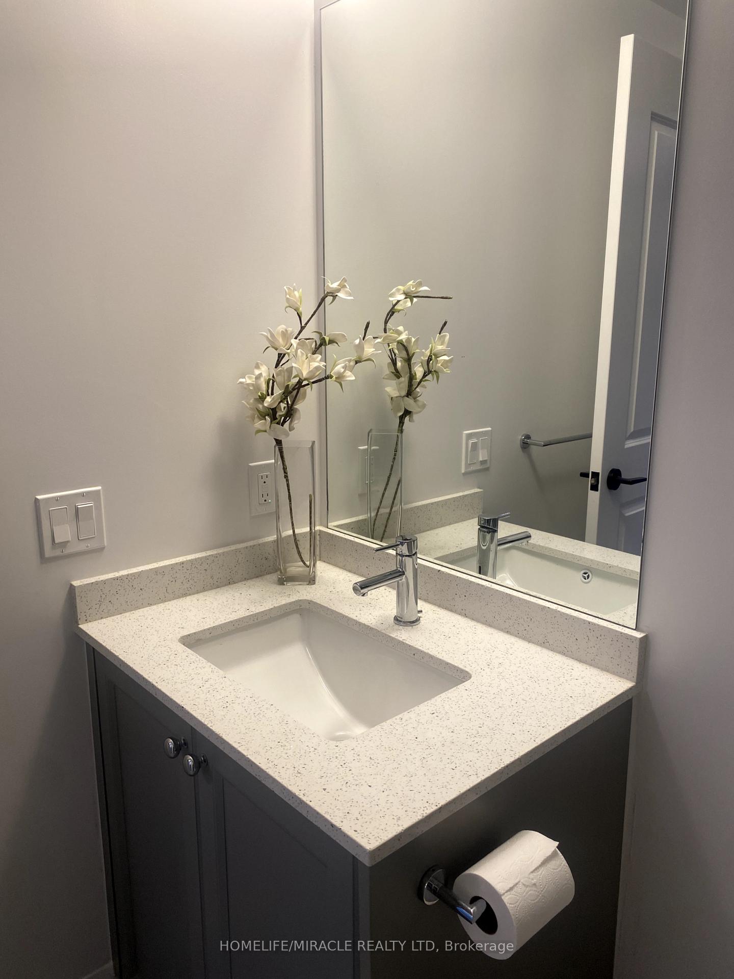 Photo 11 of Unit 322, 2333 Khalsa Gate, Oakville, Westmount — HOMEH