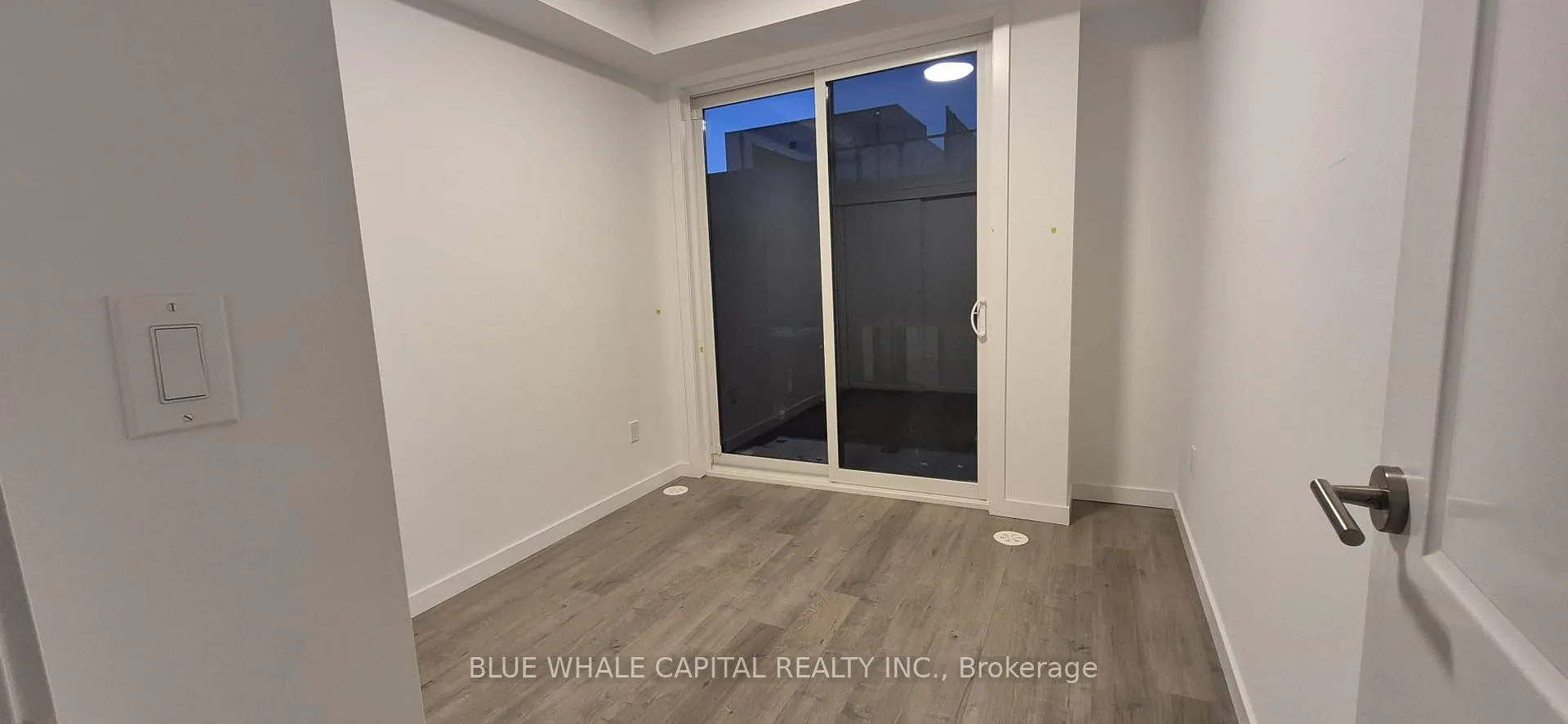Photo 5 of Unit 7, 109 Marydale Avenue, Markham, Middlefield — HOMEH