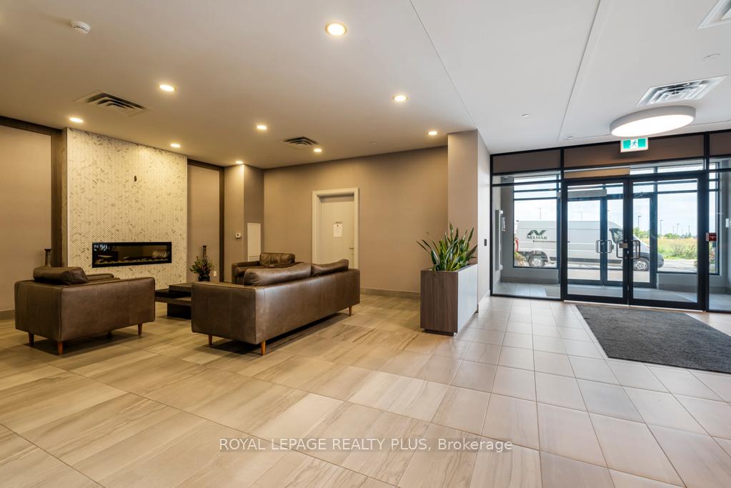 Photo 4 of Unit 514, 150 Oak Park Boulevard, Oakville, River Oaks — HOMEH