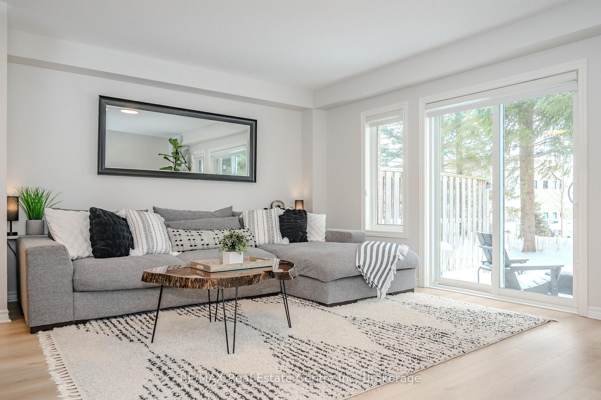 Photo 10 of 5 Arlington Crescent, Guelph, Pineridge/Westminster Woods — HOMEH