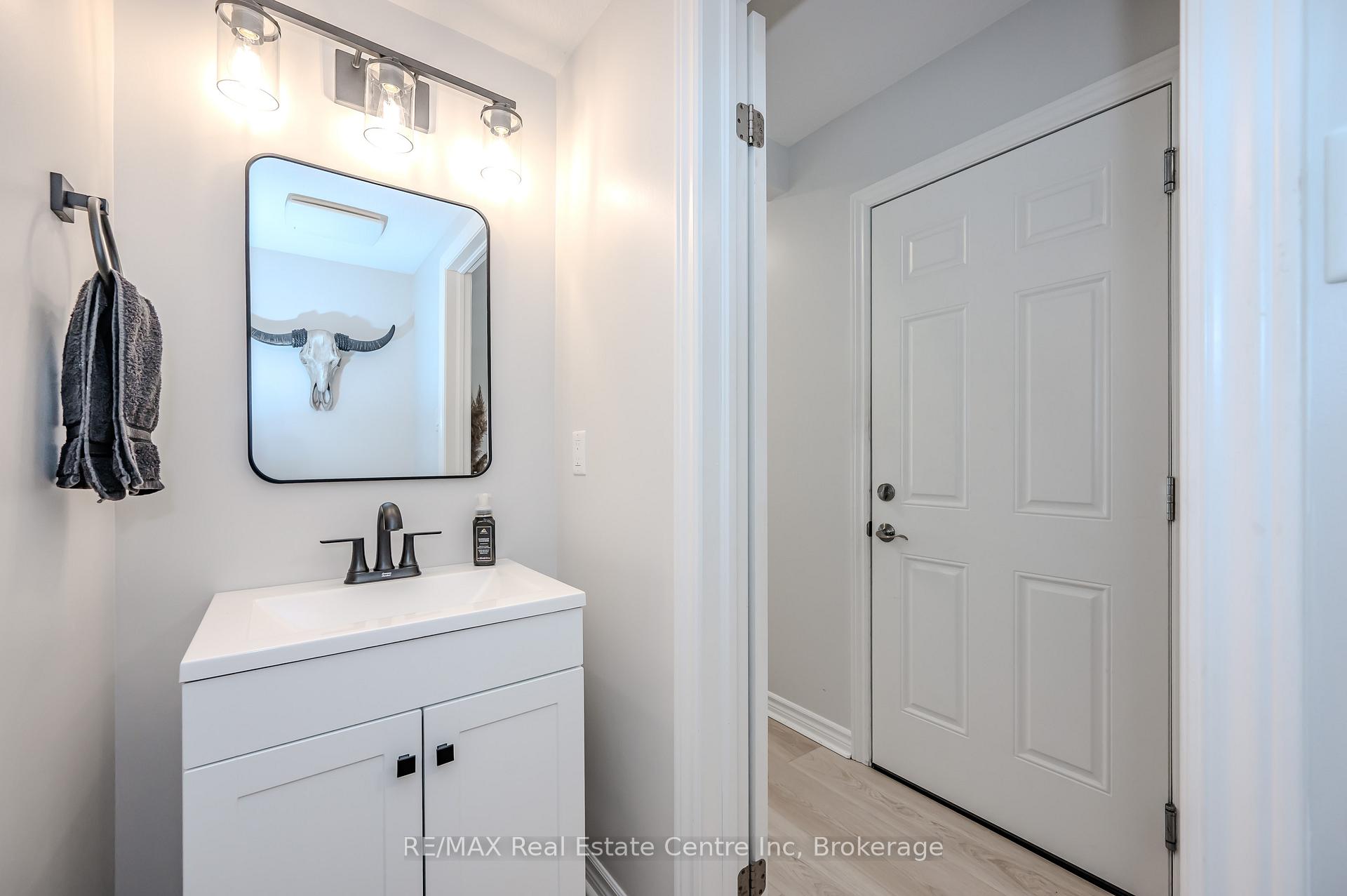 Photo 18 of 5 Arlington Crescent, Guelph, Pineridge/Westminster Woods — HOMEH