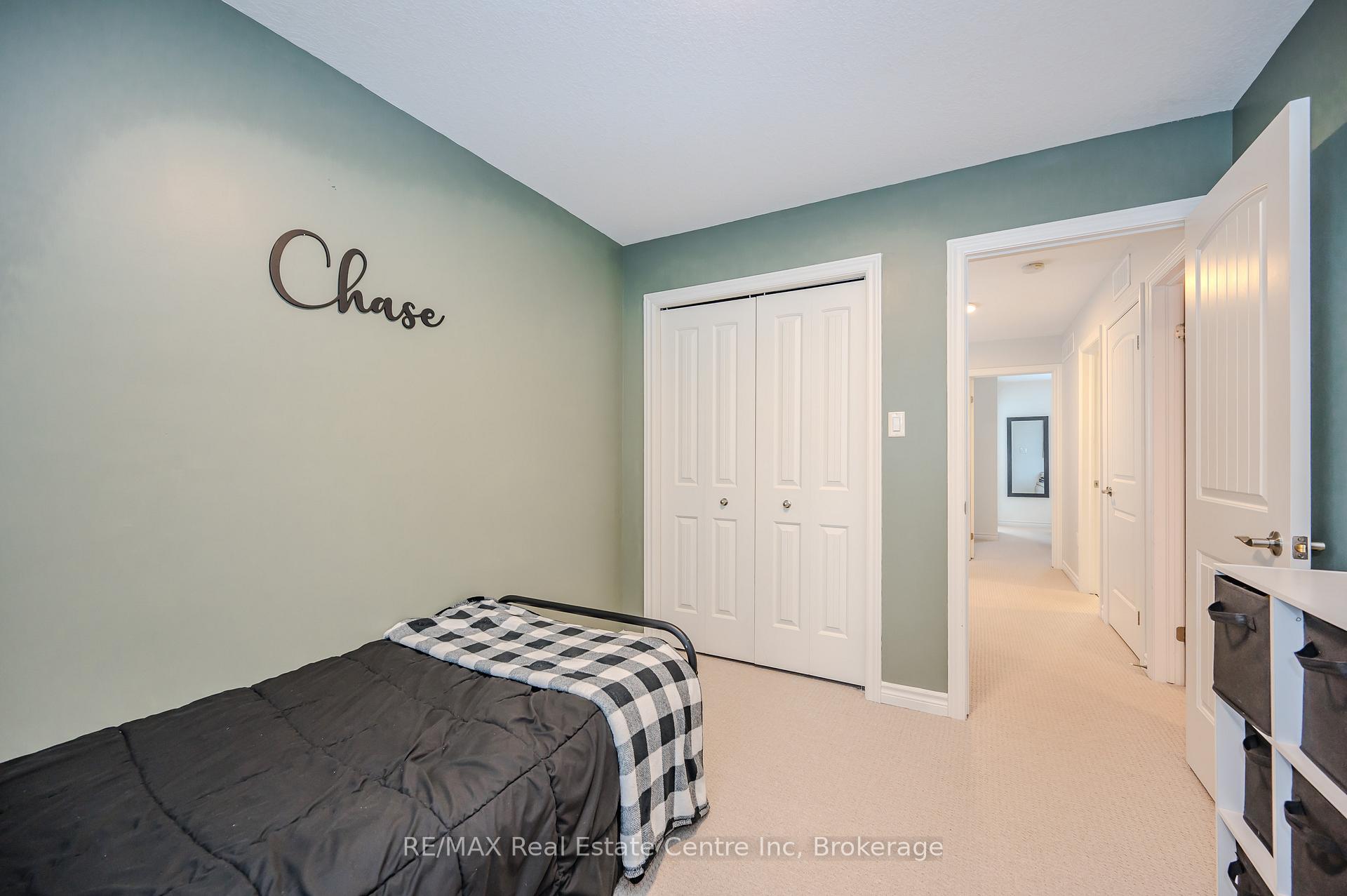 Photo 21 of 5 Arlington Crescent, Guelph, Pineridge/Westminster Woods — HOMEH