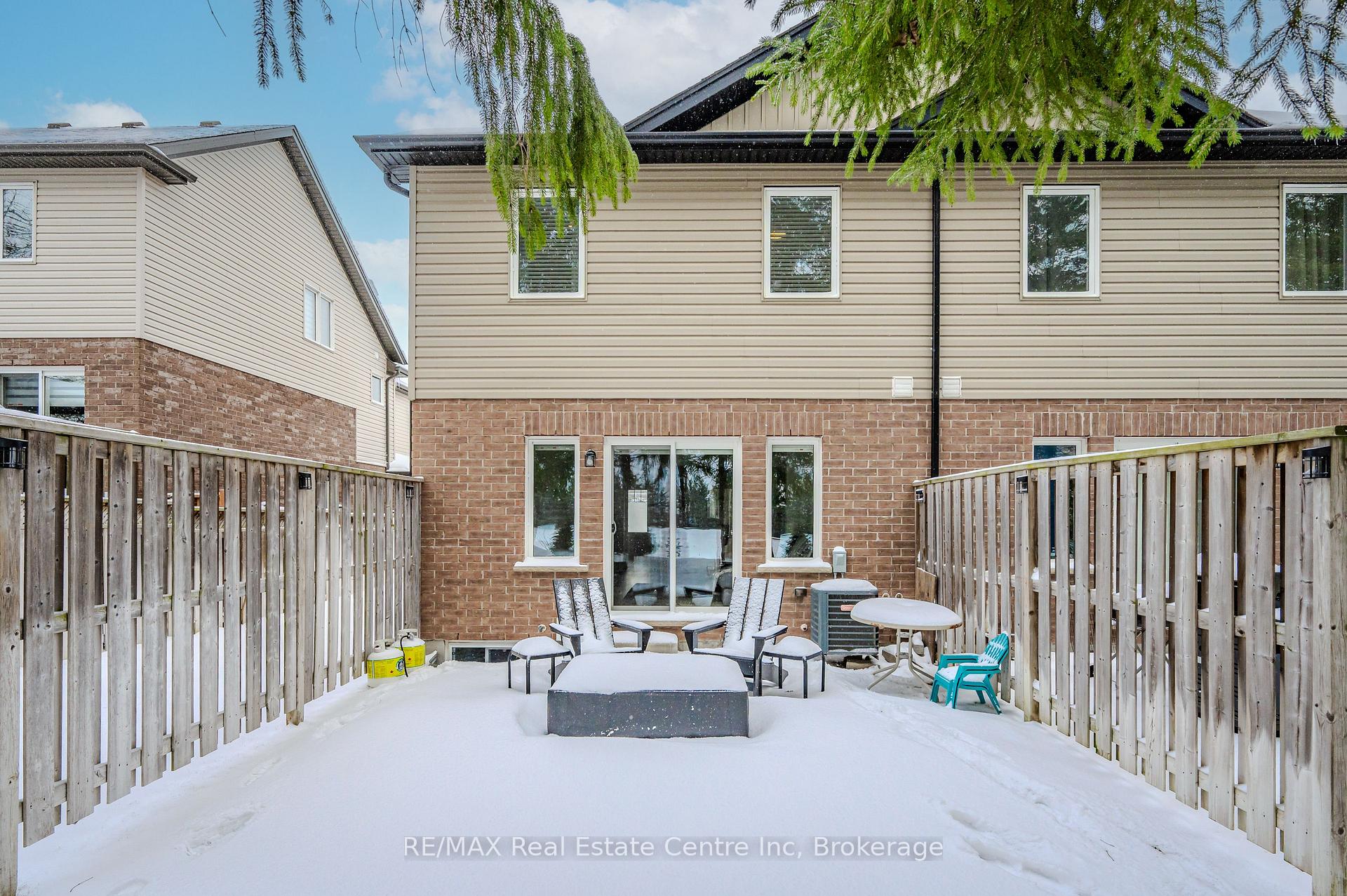 Photo 40 of 5 Arlington Crescent, Guelph, Pineridge/Westminster Woods — HOMEH
