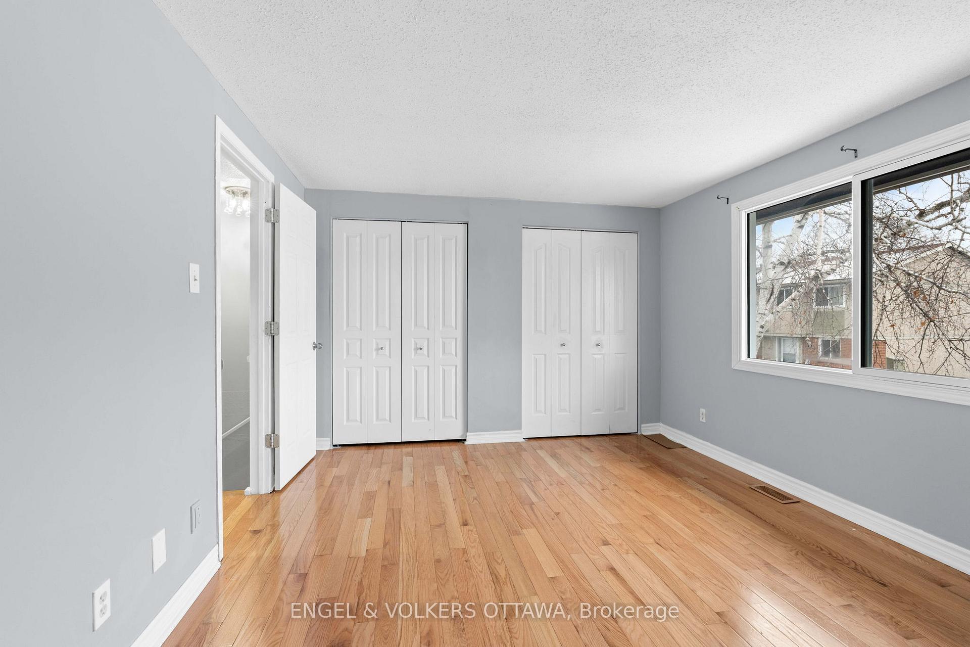 Photo 14 of 92 Barrow Crescent, Ottawa, Kanata - Katimavik — HOMEH