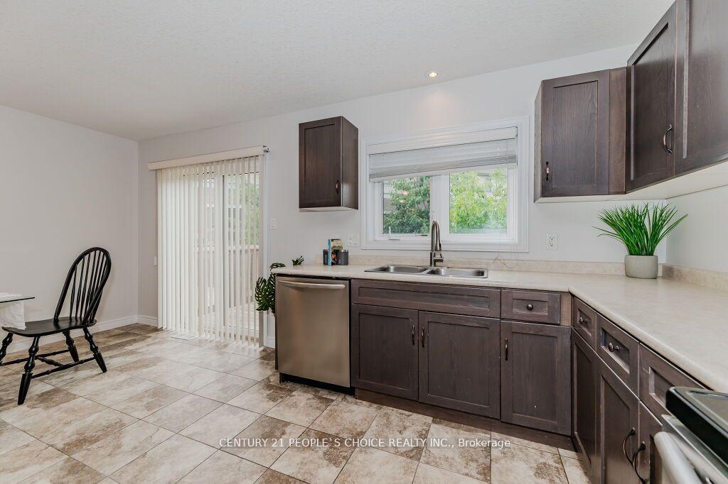 Photo 9 of Unit 88, 70 Willowrun Drive, Kitchener — HOMEH