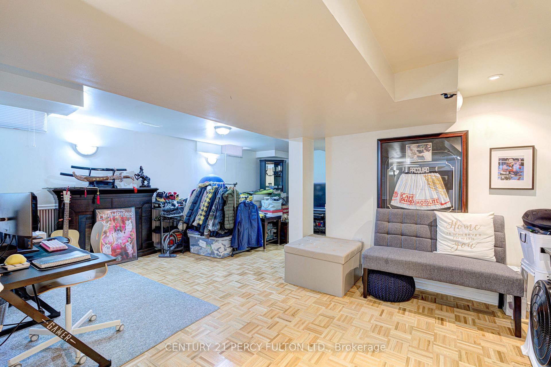 Photo 18 of 4 Dunlop Court, Brampton, Fletcher's Meadow — HOMEH