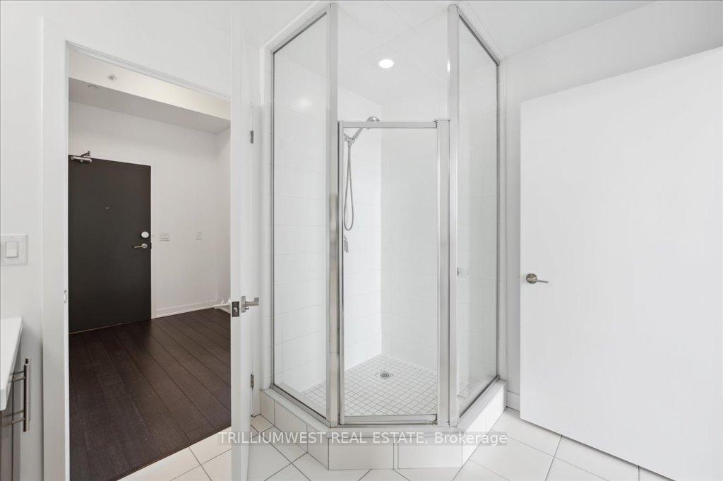 Photo 22 of Unit 1702, 85 Duke Street W, Kitchener — HOMEH