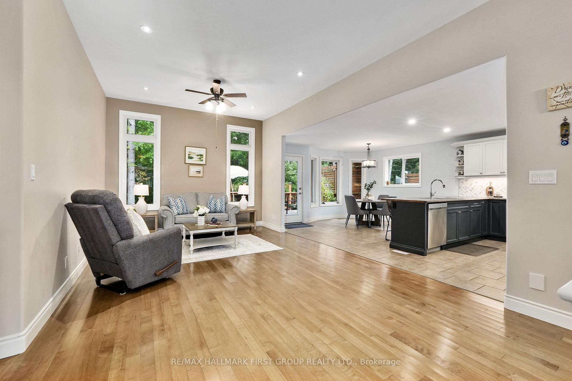 Photo 11 of 29 Algonquin Avenue, Brighton — HOMEH