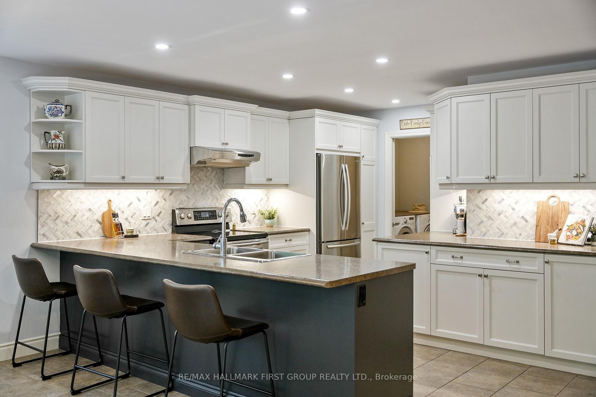 Photo 12 of 29 Algonquin Avenue, Brighton — HOMEH