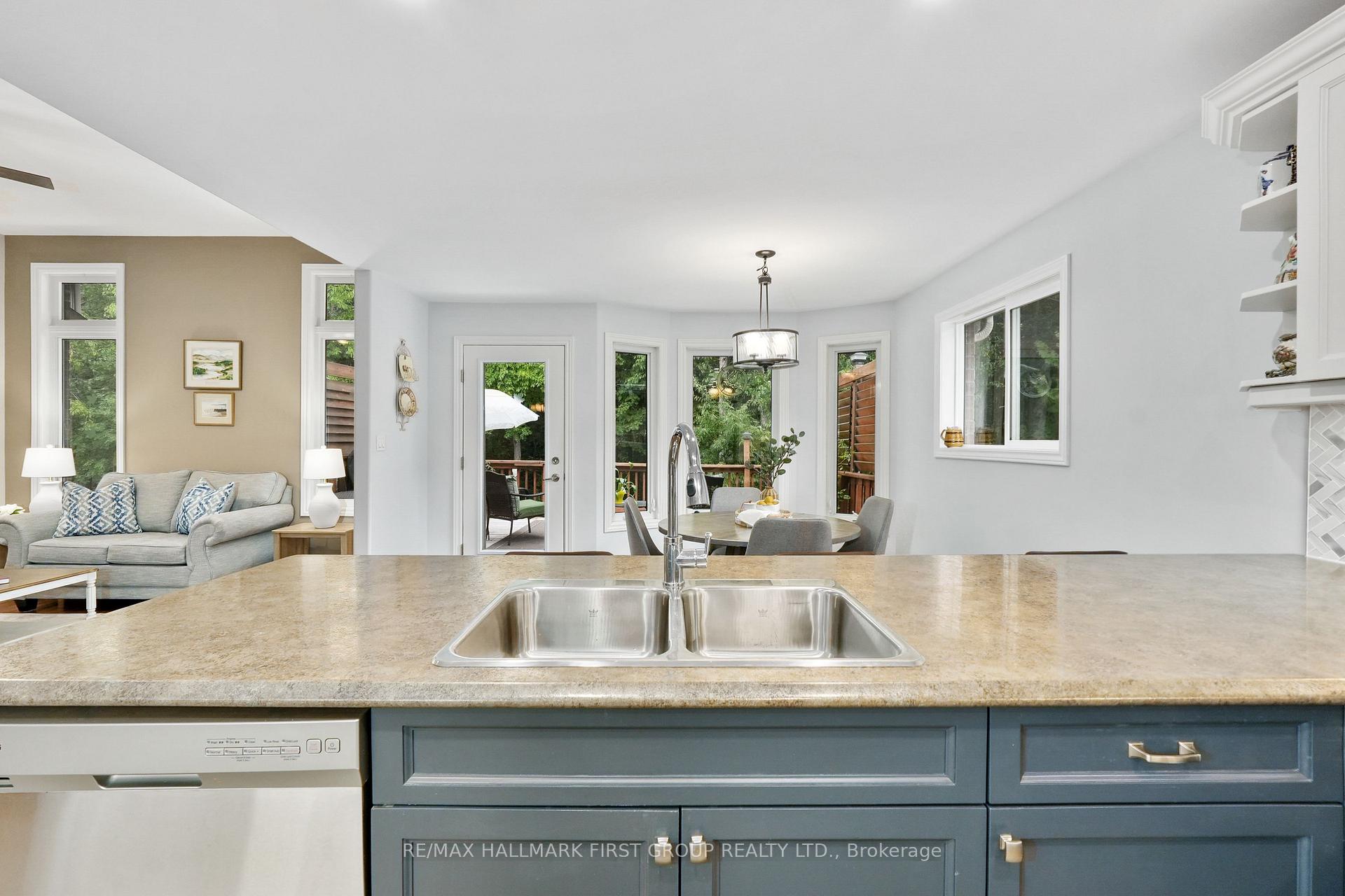 Photo 19 of 29 Algonquin Avenue, Brighton — HOMEH