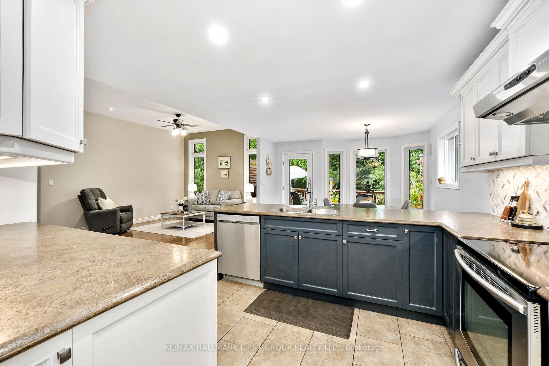 Photo 13 of 29 Algonquin Avenue, Brighton — HOMEH