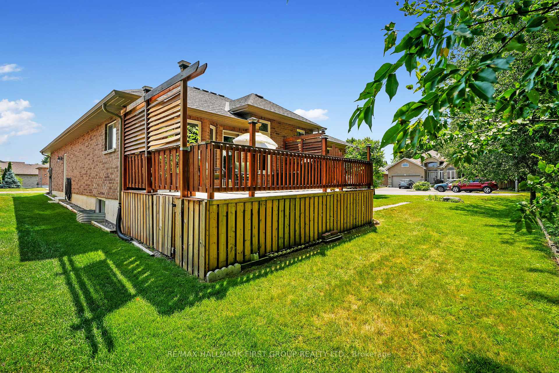 Photo 41 of 29 Algonquin Avenue, Brighton — HOMEH
