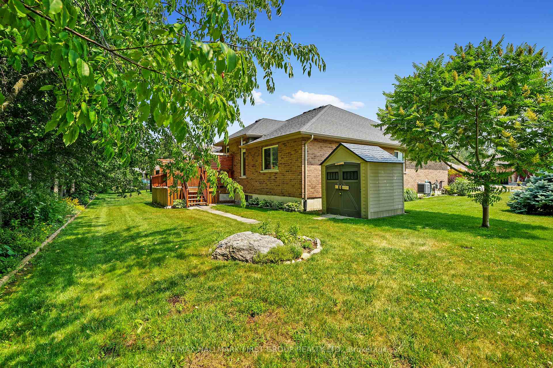 Photo 40 of 29 Algonquin Avenue, Brighton — HOMEH
