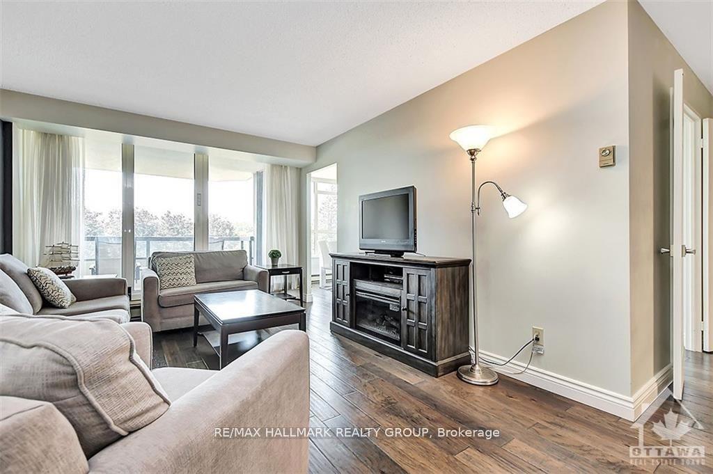 Photo 6 of Unit 306, 1510 Riverside Drive, Ottawa, Riverview Park — HOMEH