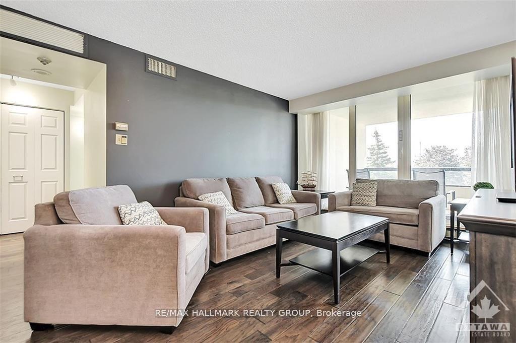Photo 7 of Unit 306, 1510 Riverside Drive, Ottawa, Riverview Park — HOMEH