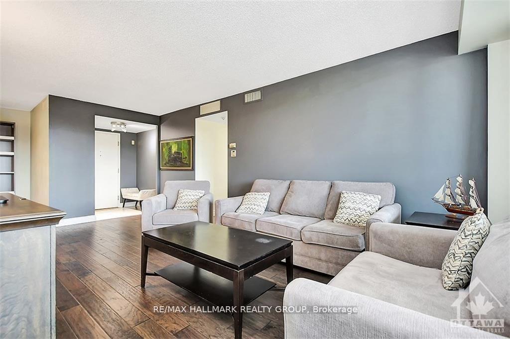 Photo 8 of Unit 306, 1510 Riverside Drive, Ottawa, Riverview Park — HOMEH