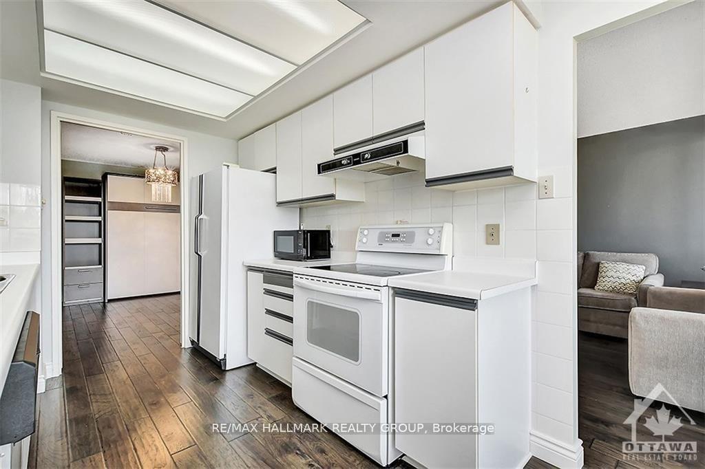 Photo 14 of Unit 306, 1510 Riverside Drive, Ottawa, Riverview Park — HOMEH