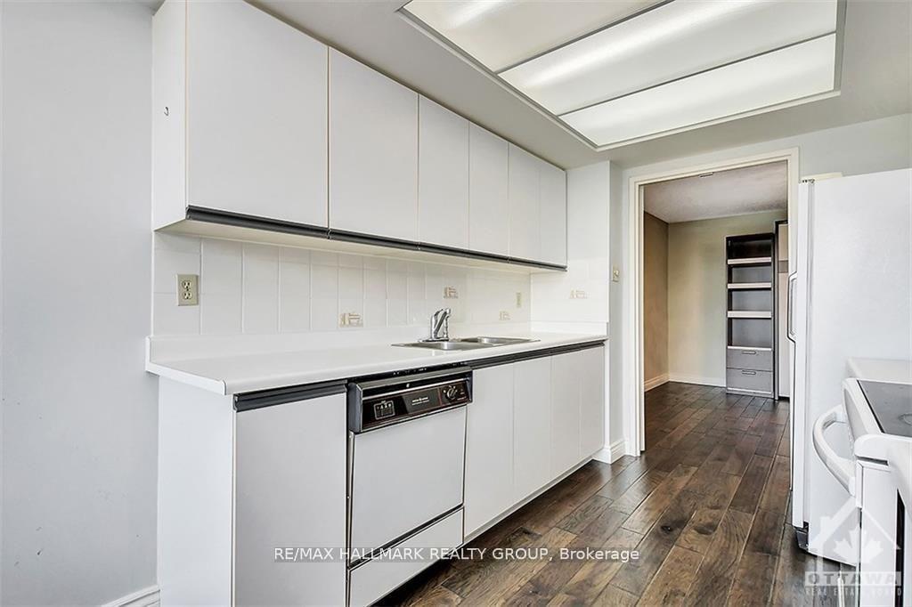 Photo 15 of Unit 306, 1510 Riverside Drive, Ottawa, Riverview Park — HOMEH