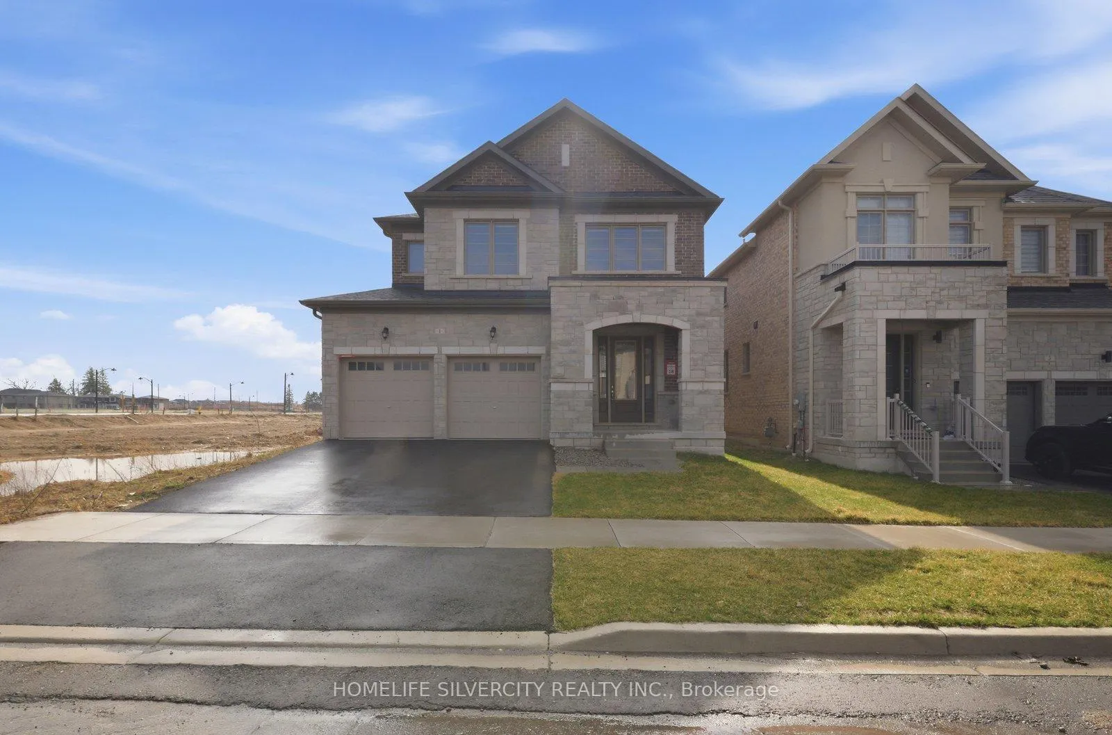 Front of 1 Dore Drive