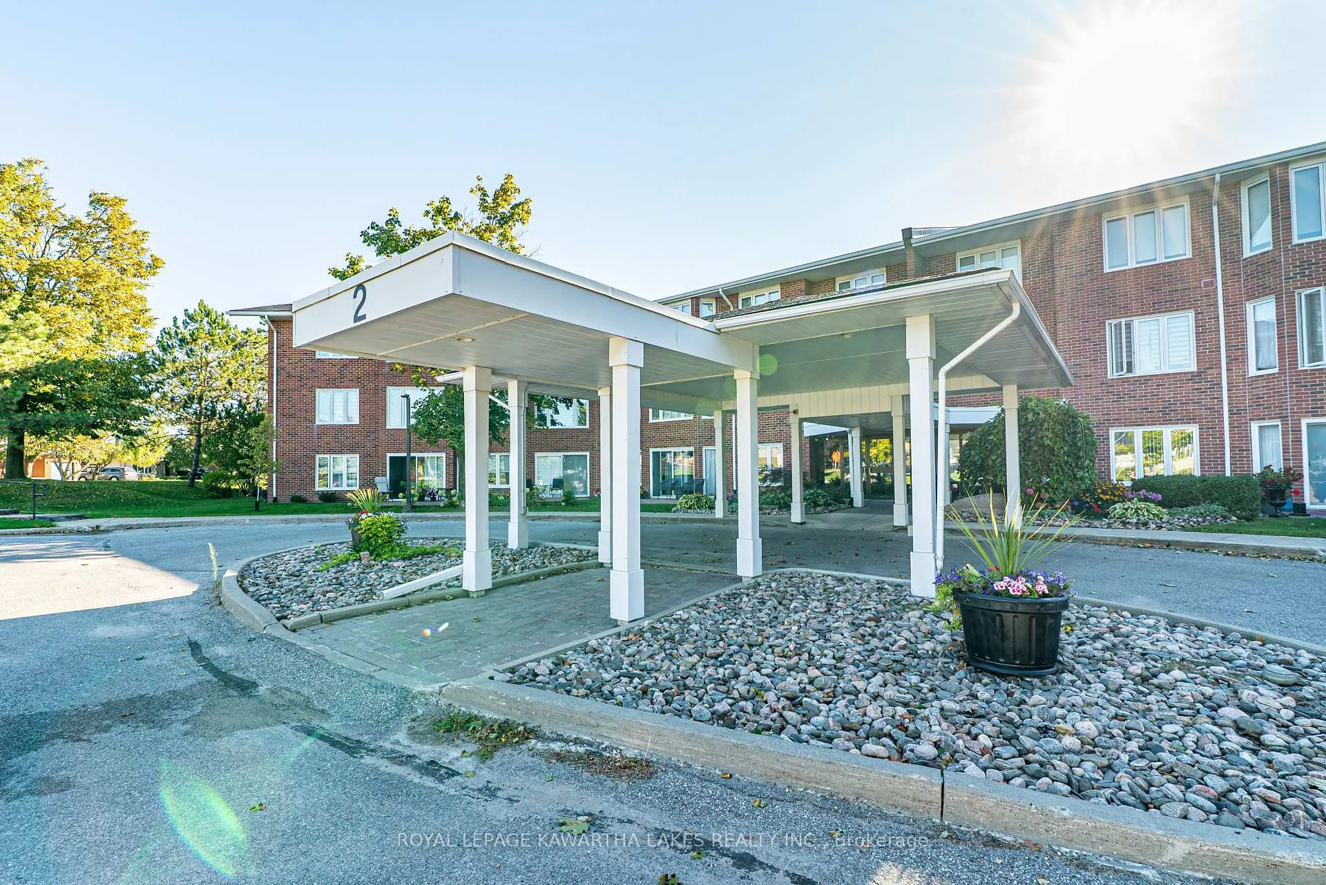 Photo 6 of Unit 215, 2 Heritage Way, Kawartha Lakes, Lindsay — HOMEH