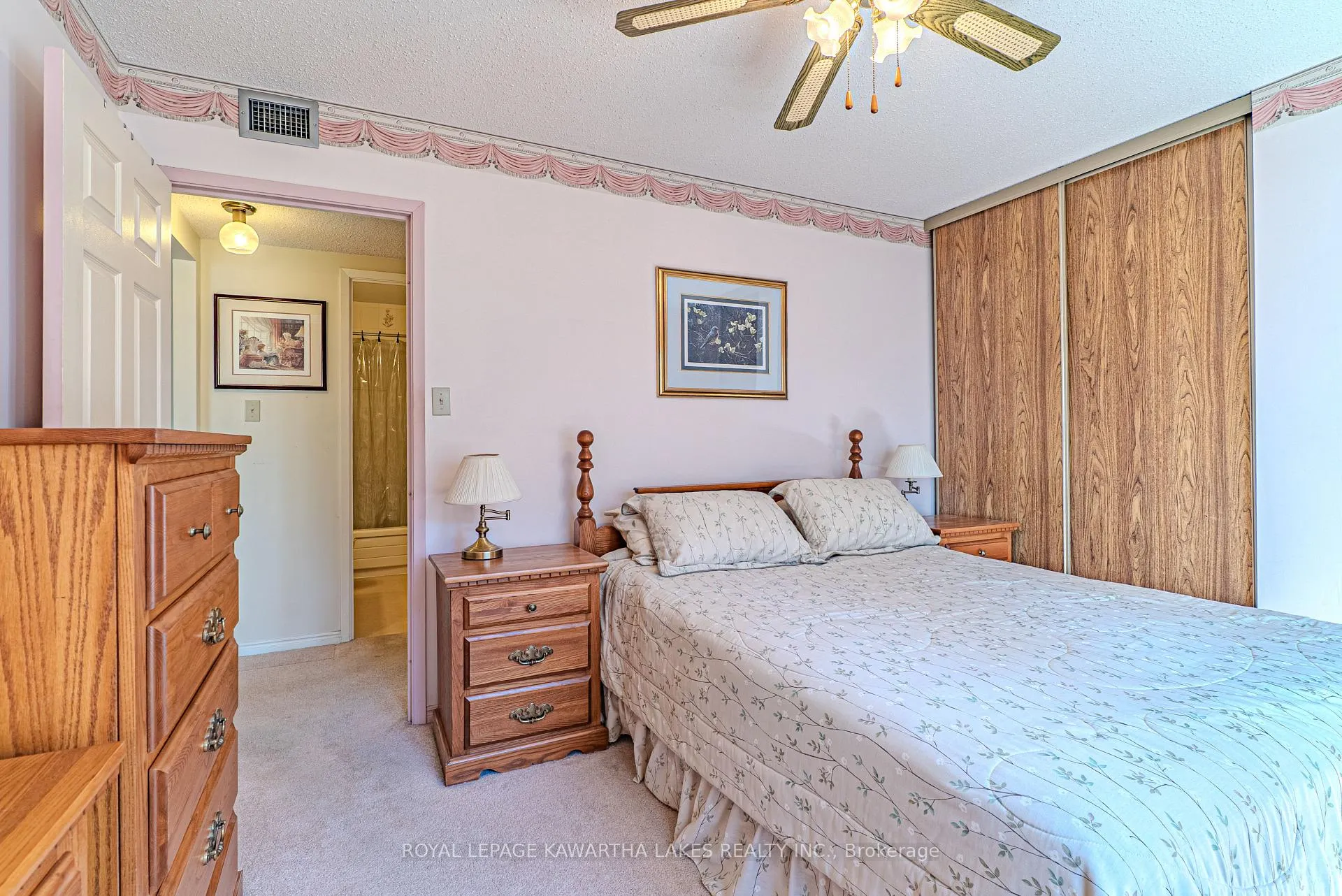 Photo 21 of Unit 215, 2 Heritage Way, Kawartha Lakes, Lindsay — HOMEH