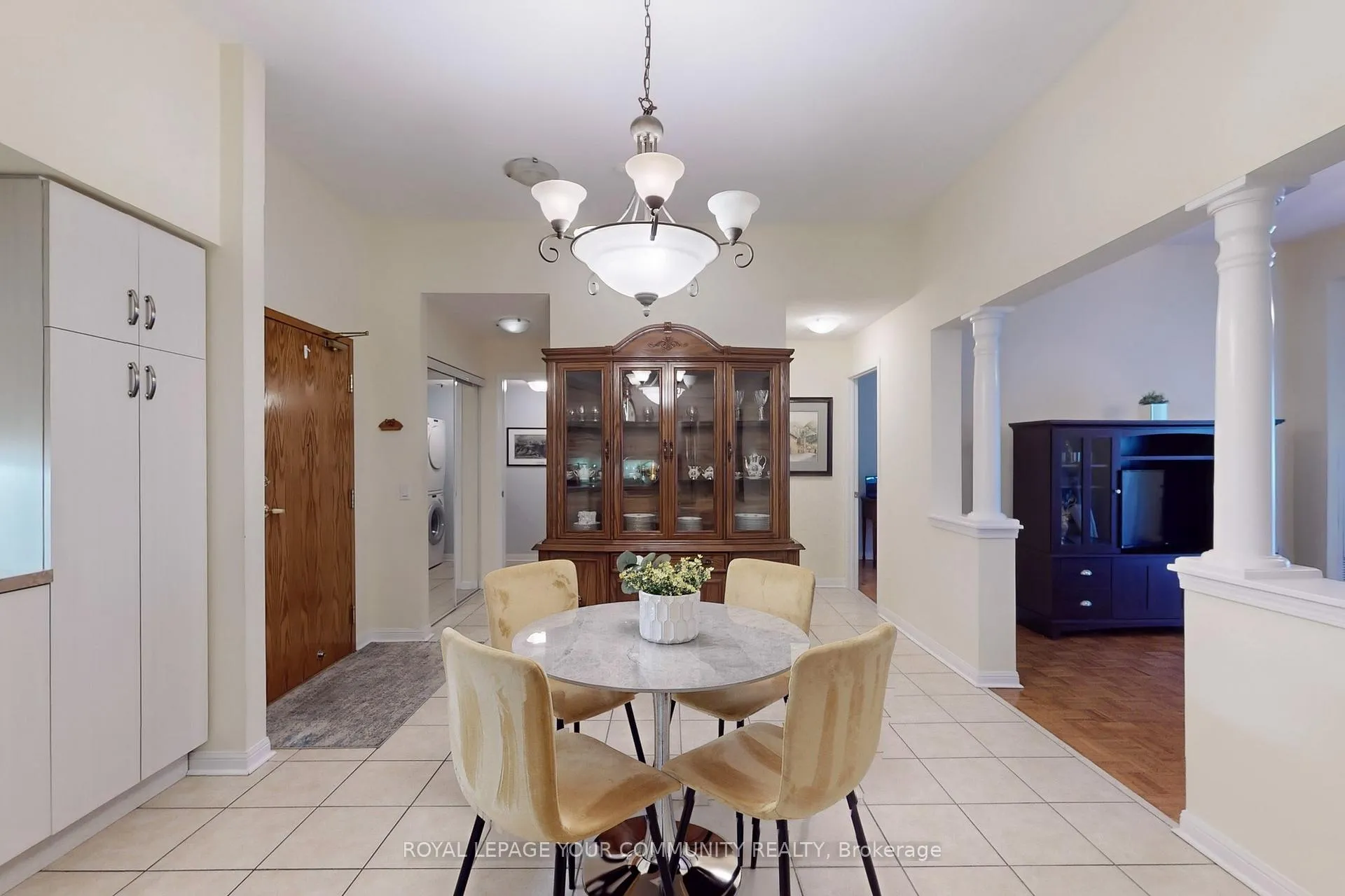 Photo 11 of Unit 114, 2502 Rutherford Road, Vaughan, Maple — HOMEH