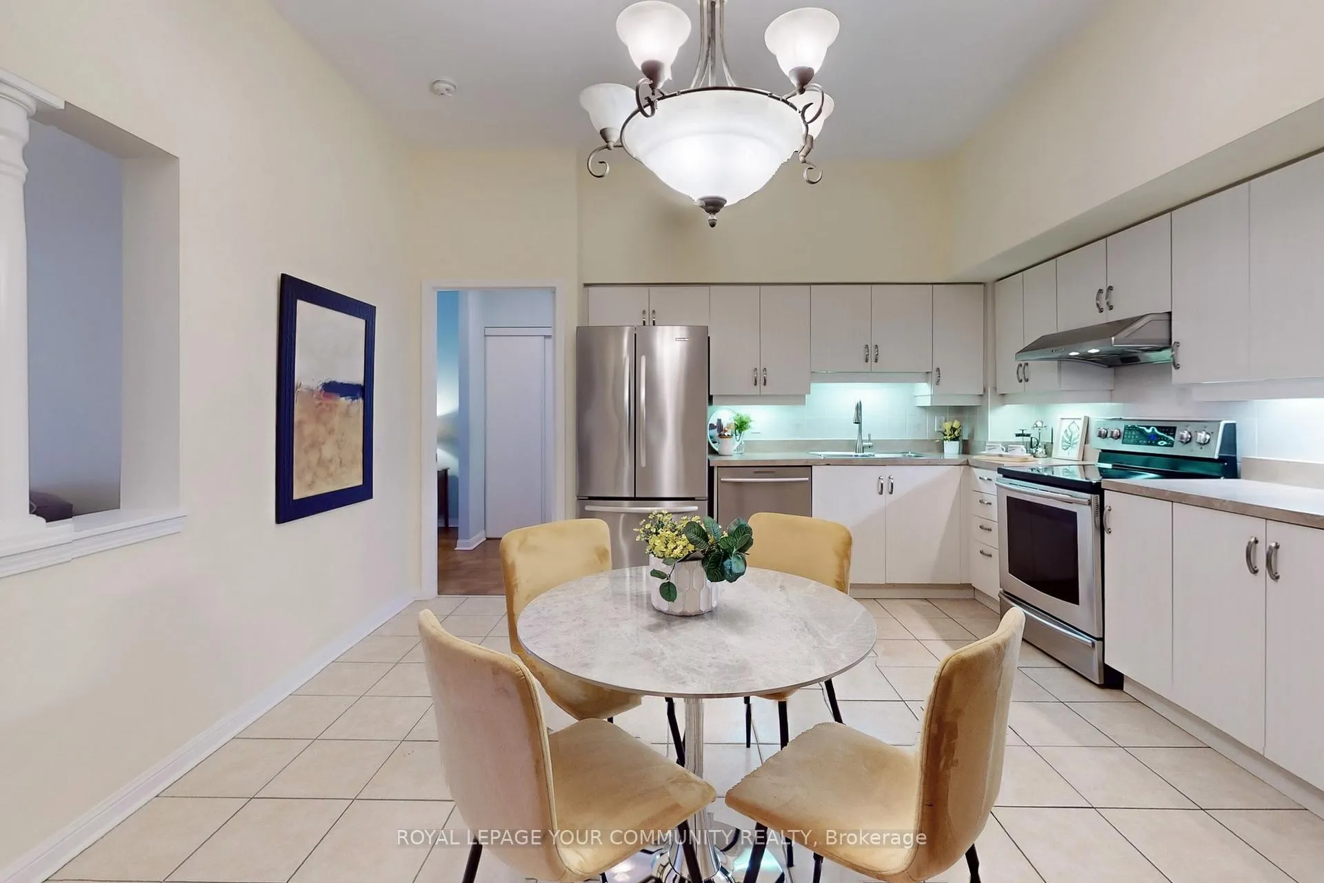 Photo 15 of Unit 114, 2502 Rutherford Road, Vaughan, Maple — HOMEH