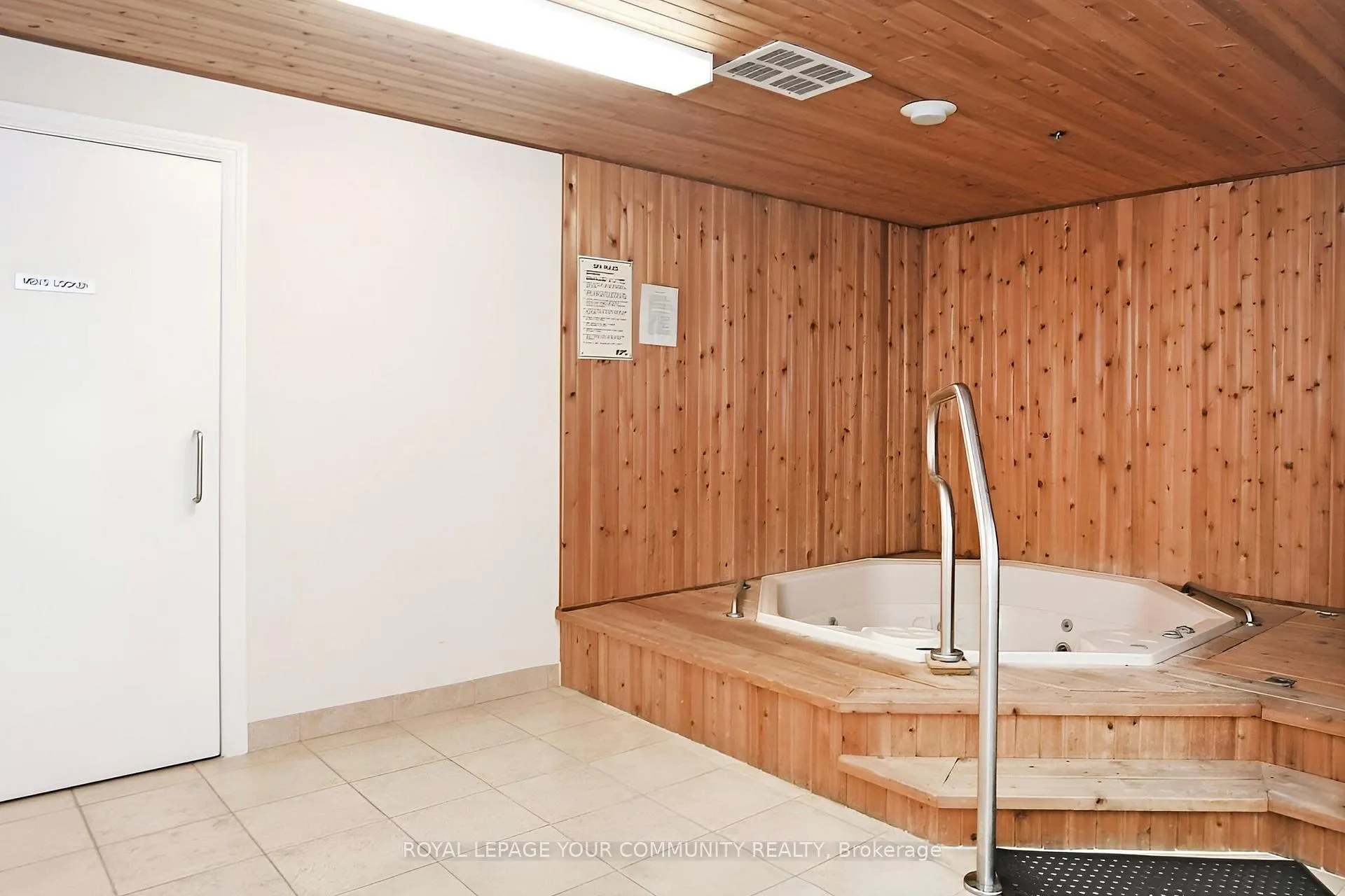 Photo 40 of Unit 114, 2502 Rutherford Road, Vaughan, Maple — HOMEH