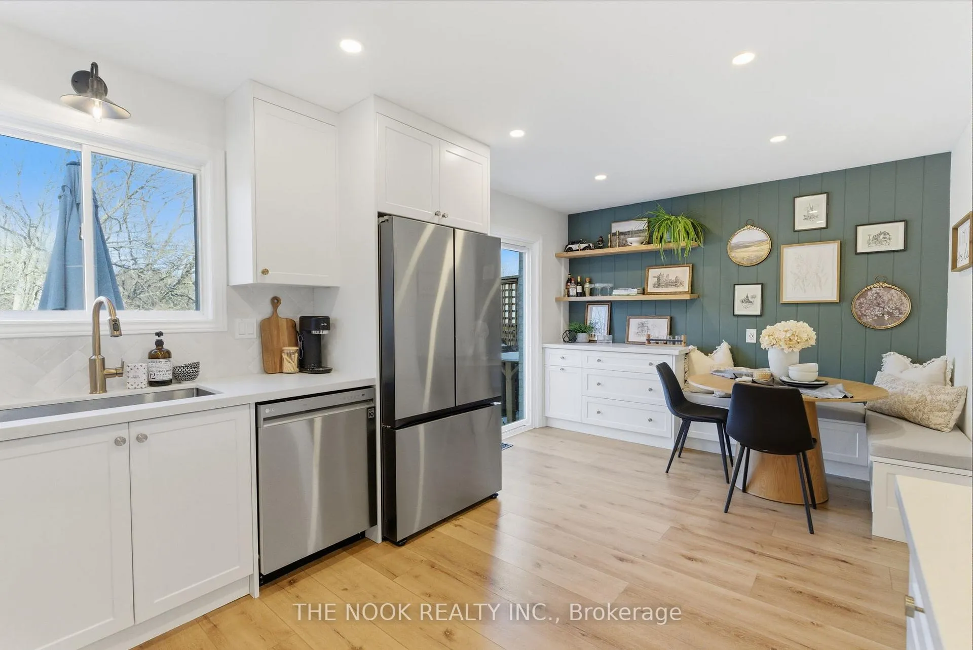 Photo 19 of 33 Abernethy Crescent, Clarington, Bowmanville — HOMEH