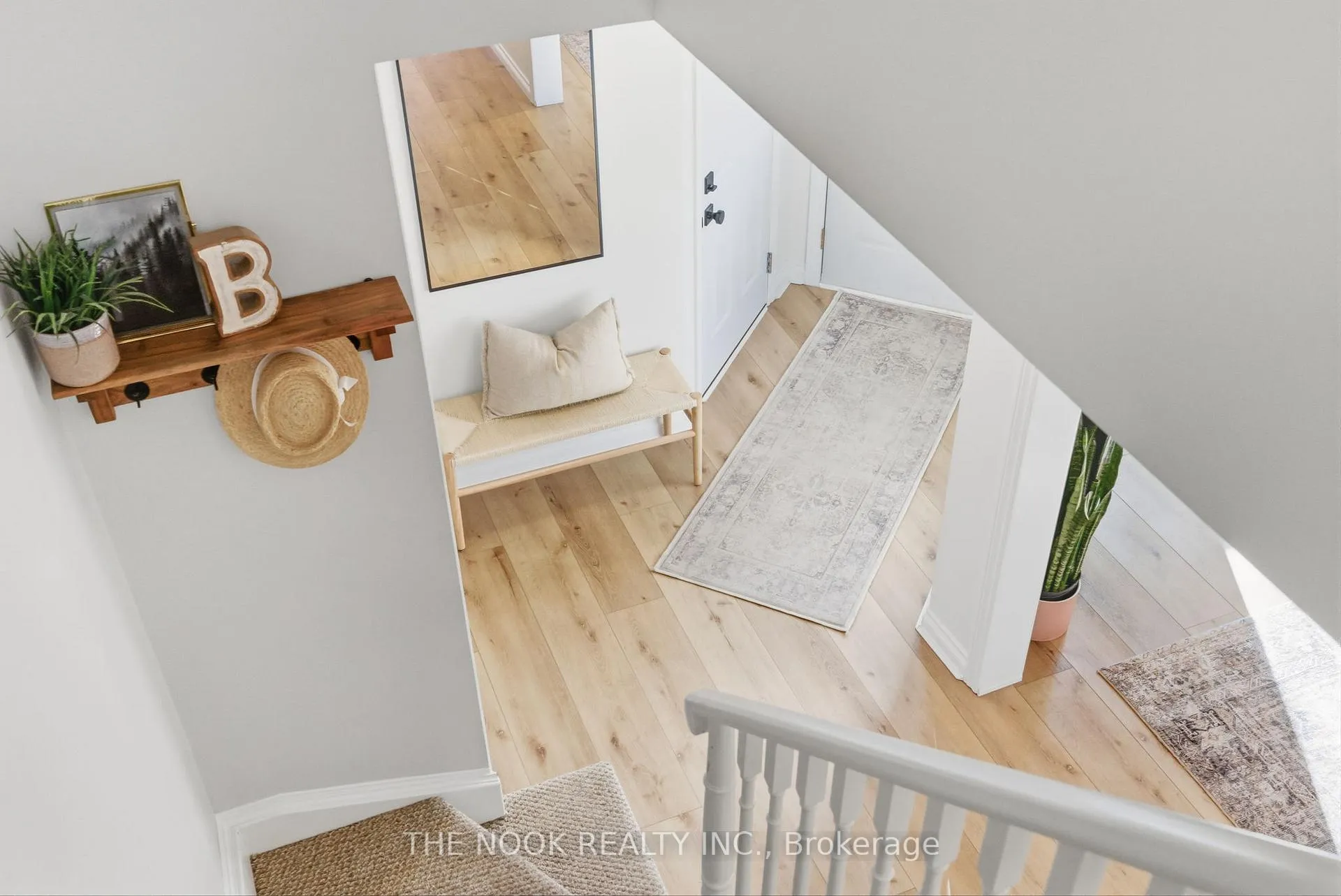 Photo 23 of 33 Abernethy Crescent, Clarington, Bowmanville — HOMEH