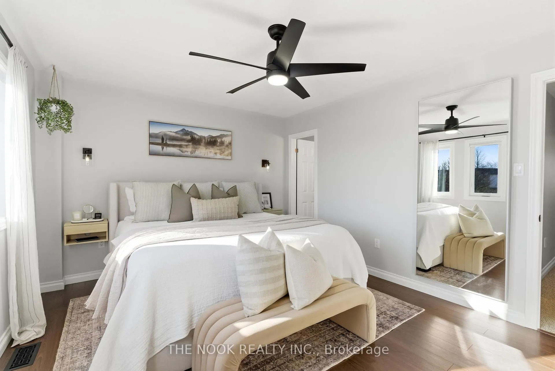 Photo 25 of 33 Abernethy Crescent, Clarington, Bowmanville — HOMEH
