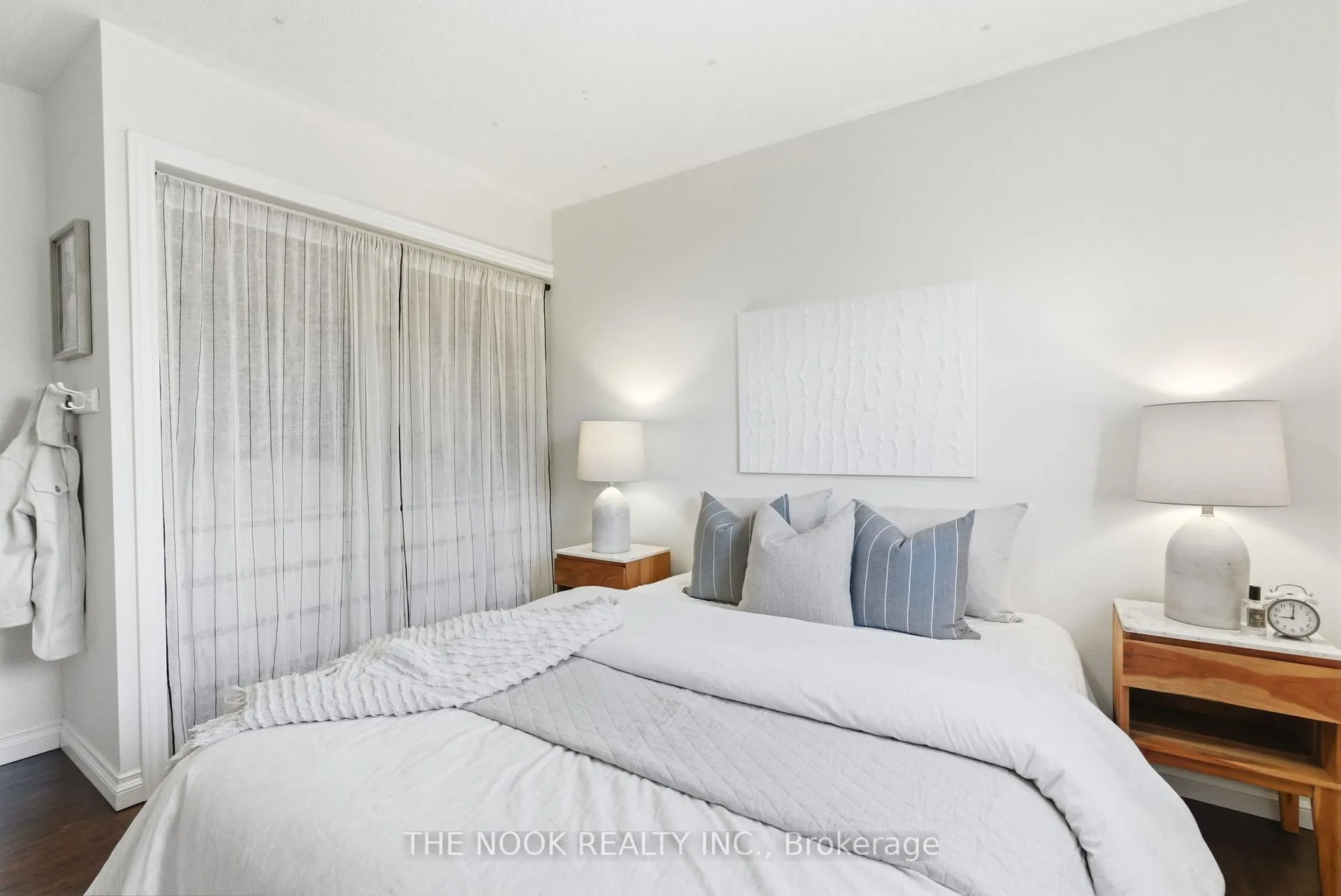 Photo 30 of 33 Abernethy Crescent, Clarington, Bowmanville — HOMEH