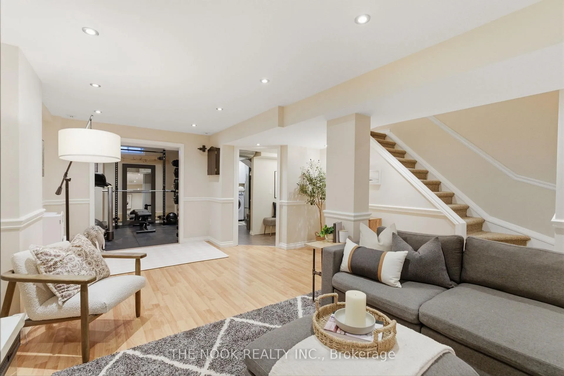 Photo 35 of 33 Abernethy Crescent, Clarington, Bowmanville — HOMEH
